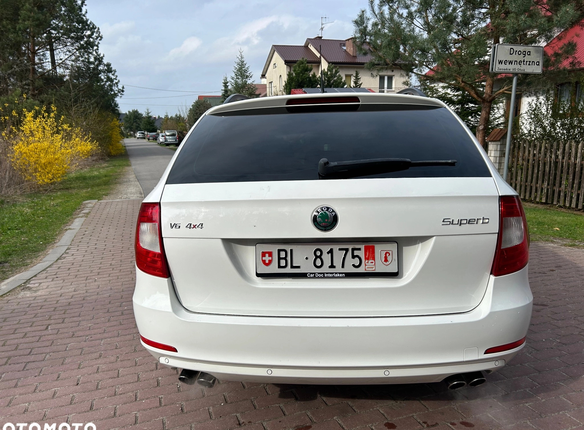Skoda Superb cena 35049 przebieg: 198600, rok produkcji 2011 z Lublin małe 154